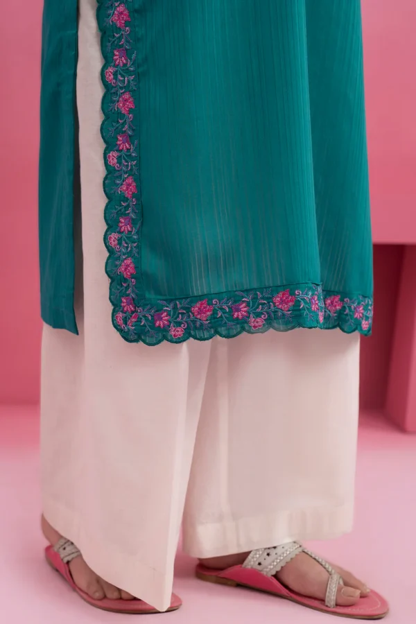 Embroidered Kurta - Image 5
