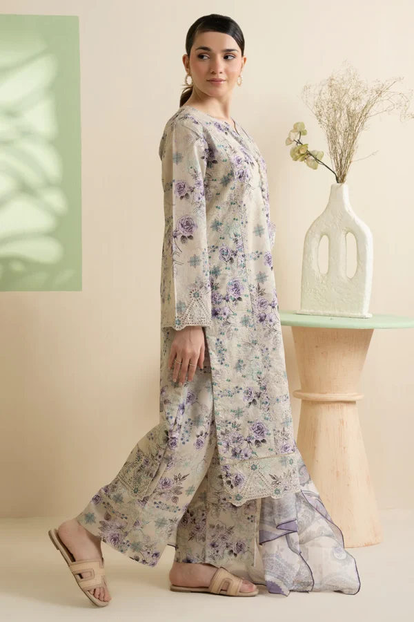 Embroidered Kurta Dupatta Trouser - Image 5